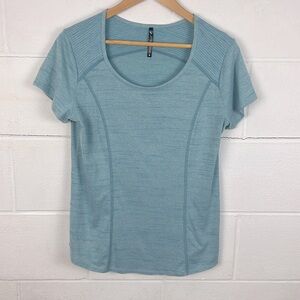 Kuhl scoop neck athletic short sleeve shirt